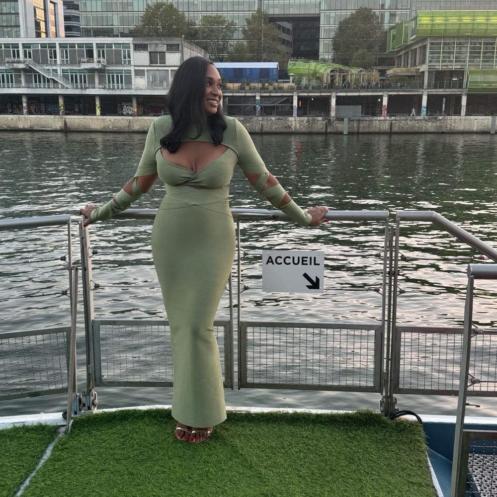 Long green bandage dress